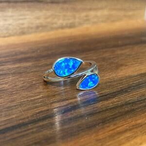 Sterling Silver Ring with Lab Created Blue Opal - Leaves/Feather - Size 6 - NEW